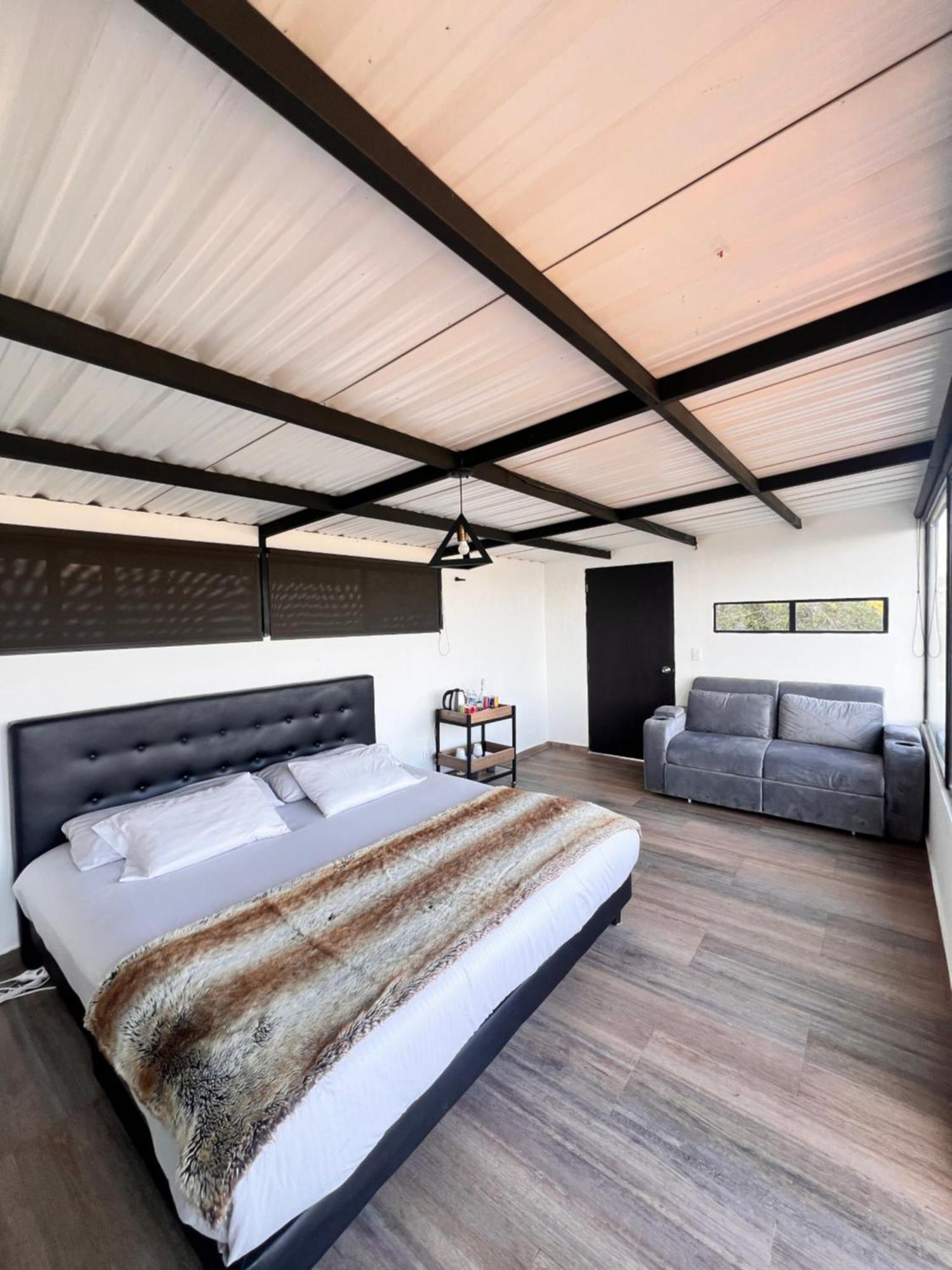 Casa Oro Glamping Hostel グアタビータ エクステリア 写真
